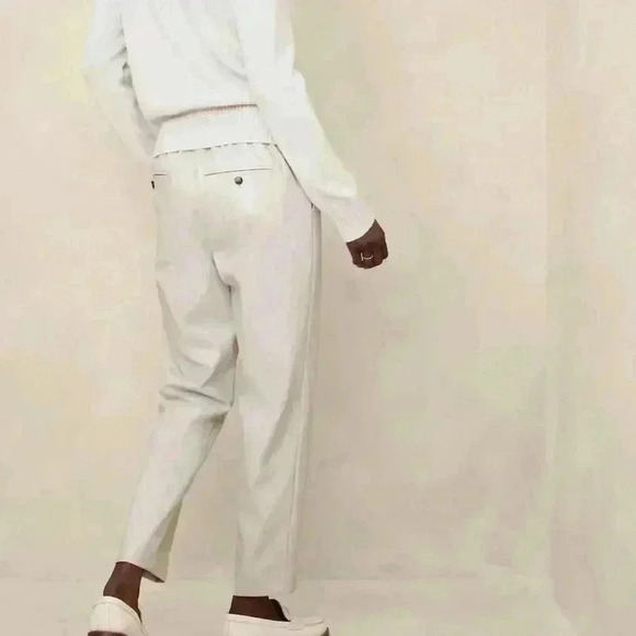 Banana Republic VEGAN LEATHER TAPERED PANT - Picture 2 of 4